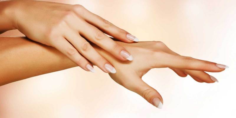 Piękne i zadbane skórki przy paznokciach według Sally Hansen